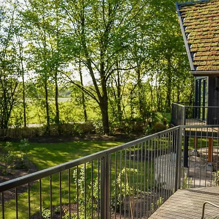 Met Hottub | 5 Personen Villa *